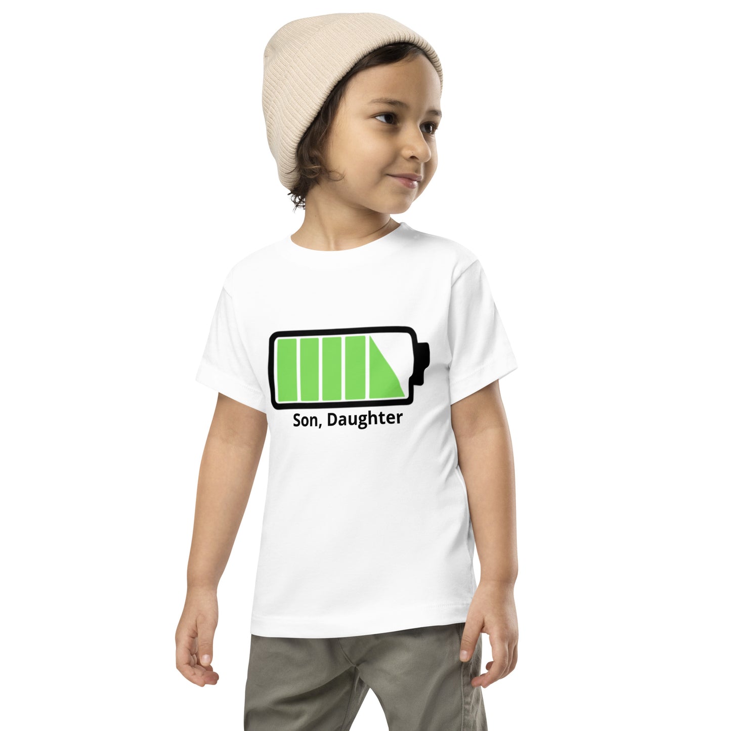 Pais e filhos, bateria carregada para filho ou filha com texto editável, t-shirt de criança [2-5 anos] [PBC31T]